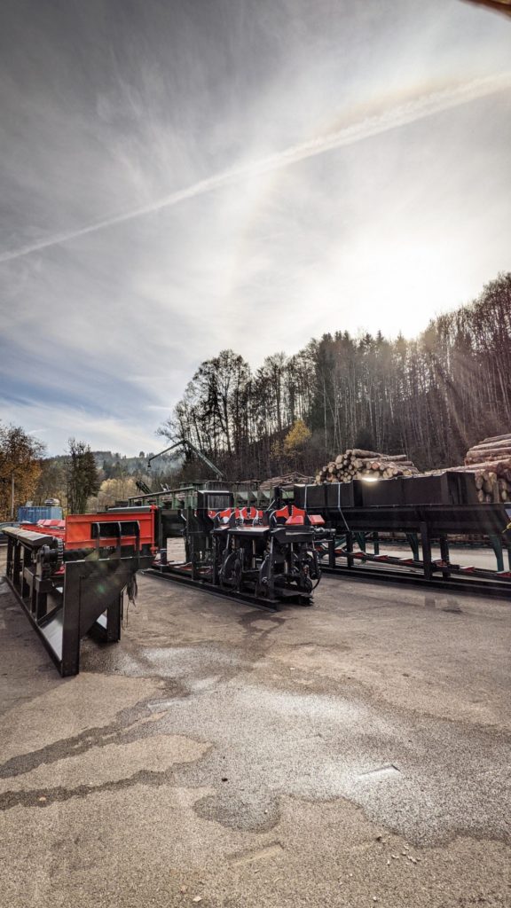 Erneuerung des Rundholz&shy;platzes